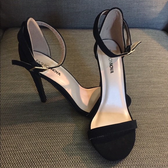 Fashion Nova Shoes - NWOT FASHION NOVA Black Suede Heels